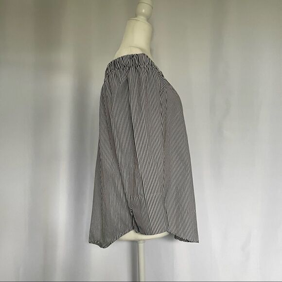 KONTROL Off the Shoulder Navy & White Striped 3/4 Sleeve Blouse Size Medium - Picture 5 of 10